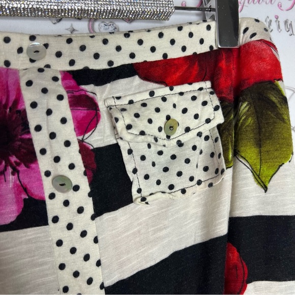 Lucy love romper striped floral pink white cream black green red buttons shorts - Picture 7 of 9